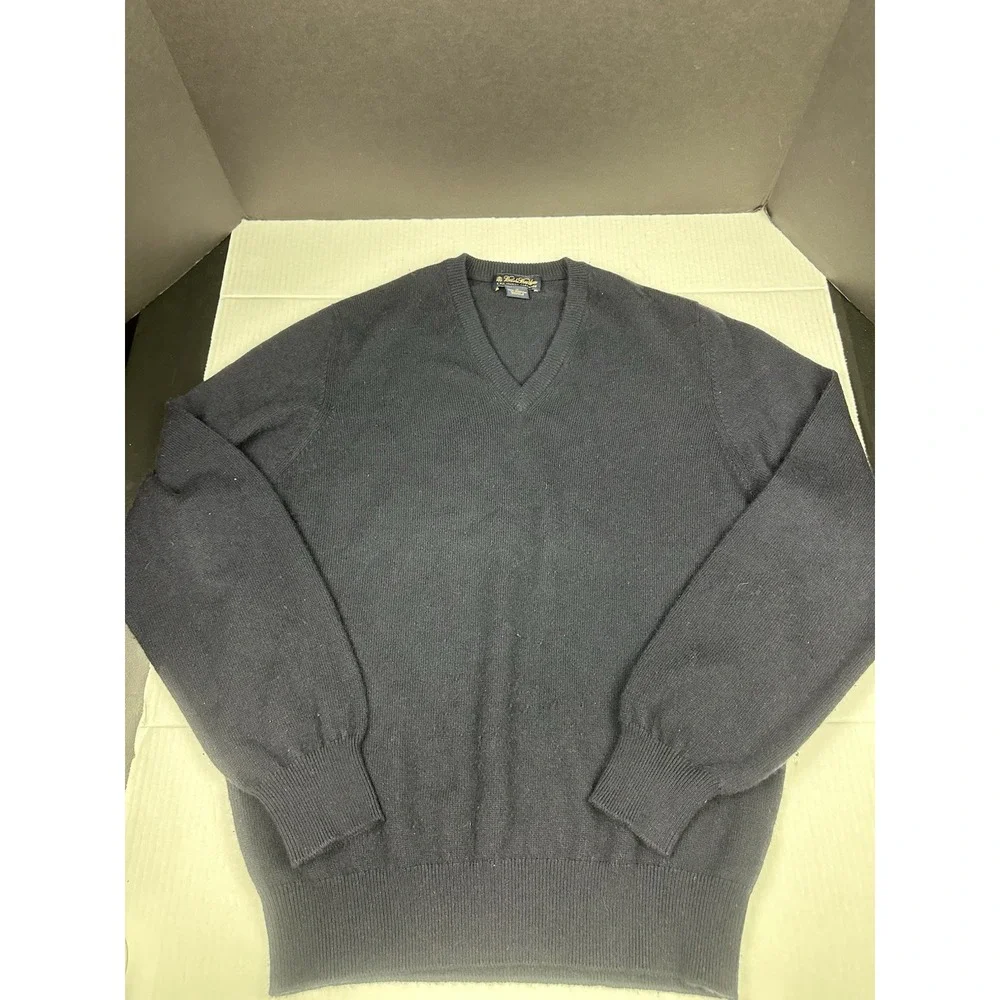 Brooks Brothers Sweater Mens M Navy Blue 3-Ply Italian Cashmere V-Neck